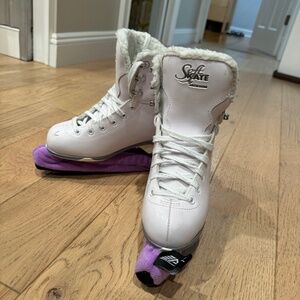 Jackson Ultima Soft Skates girls size 3